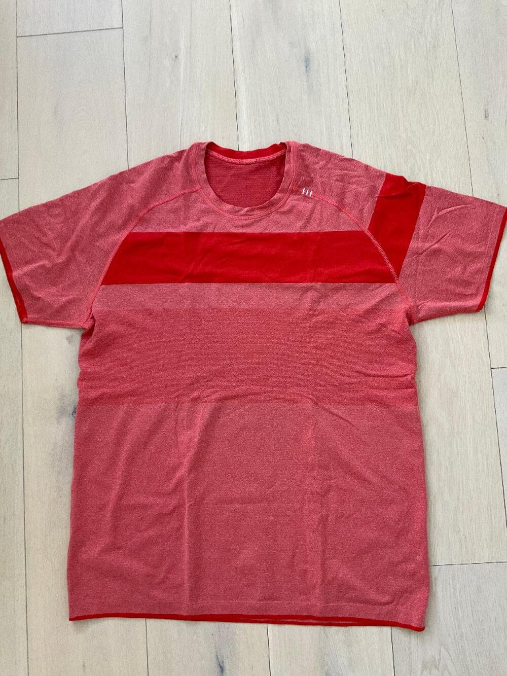 Lululemon Metal Tech T Size XL